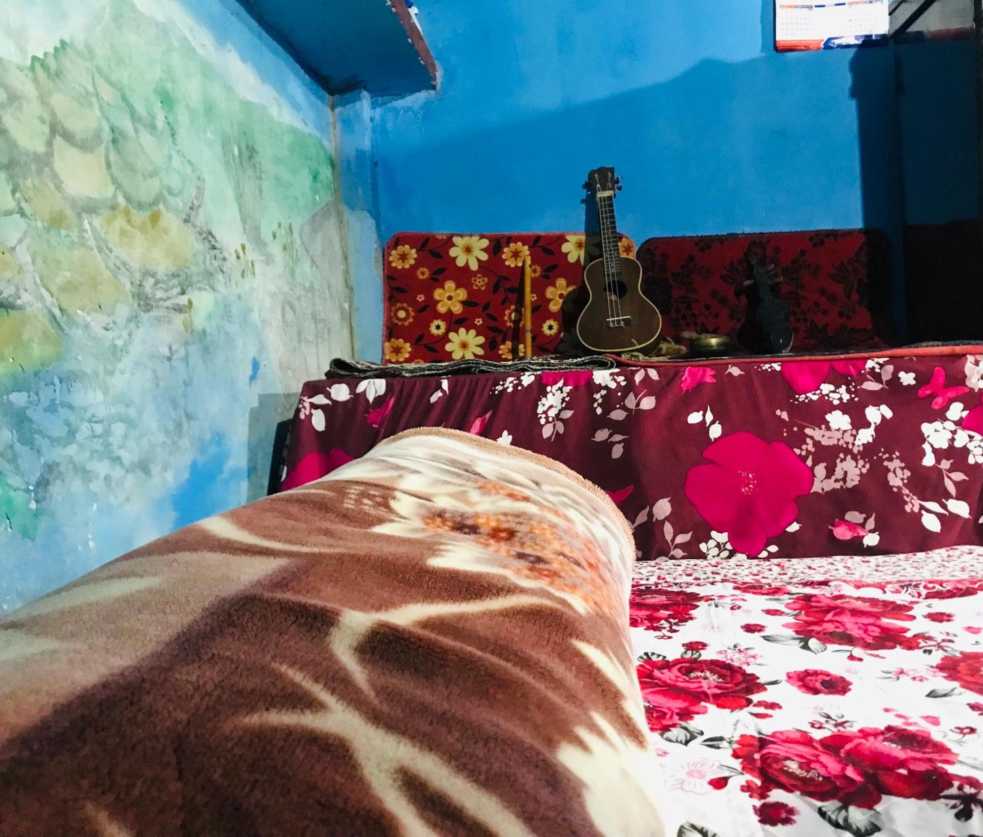 Hom'S Homestay & Farmstay Sarangkot ポカラ エクステリア 写真